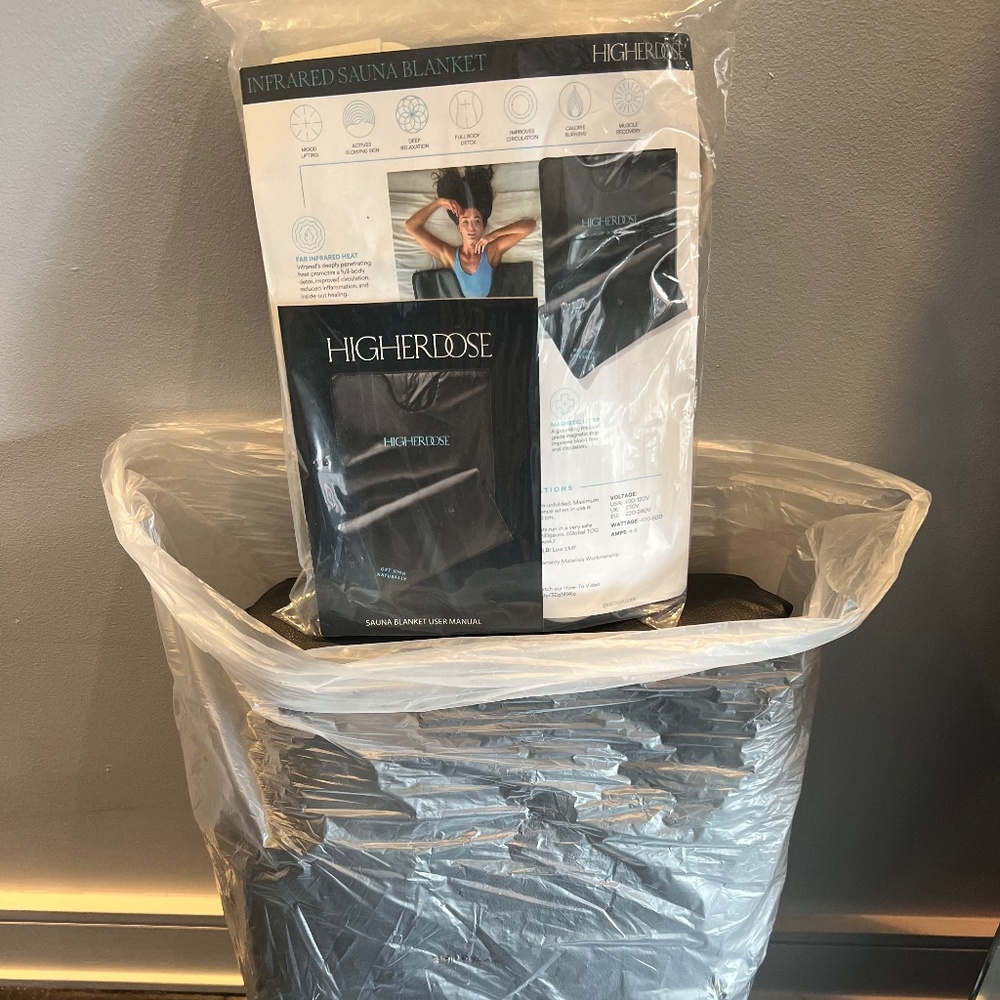 *BRAND NEW* HIGHER DOSE INFRARED SAUNA BLANKET